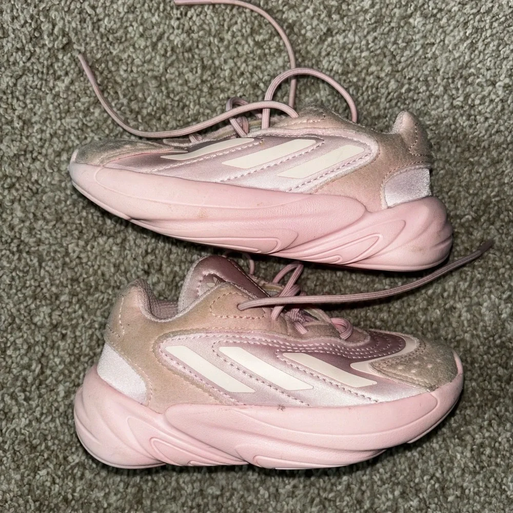 Ozelia EL I Adidas Toddler Size 8